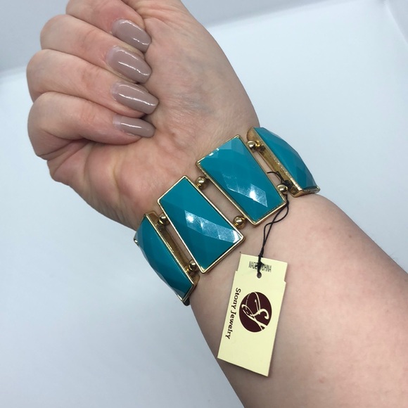 Turquoise color stretchy bracelet - Picture 2 of 6